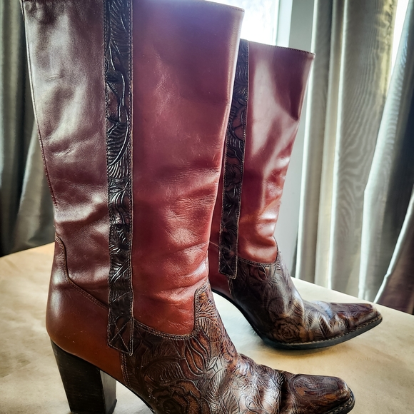 ANTONIO MELANI Shoes - ANTONIO MELANI Brown Leather Embossed Knee-High Heeled Boots